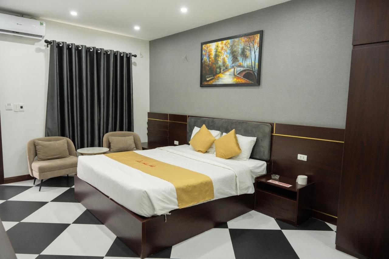 Anh Anh Luxury Hotel Tuyen Quang Esterno foto