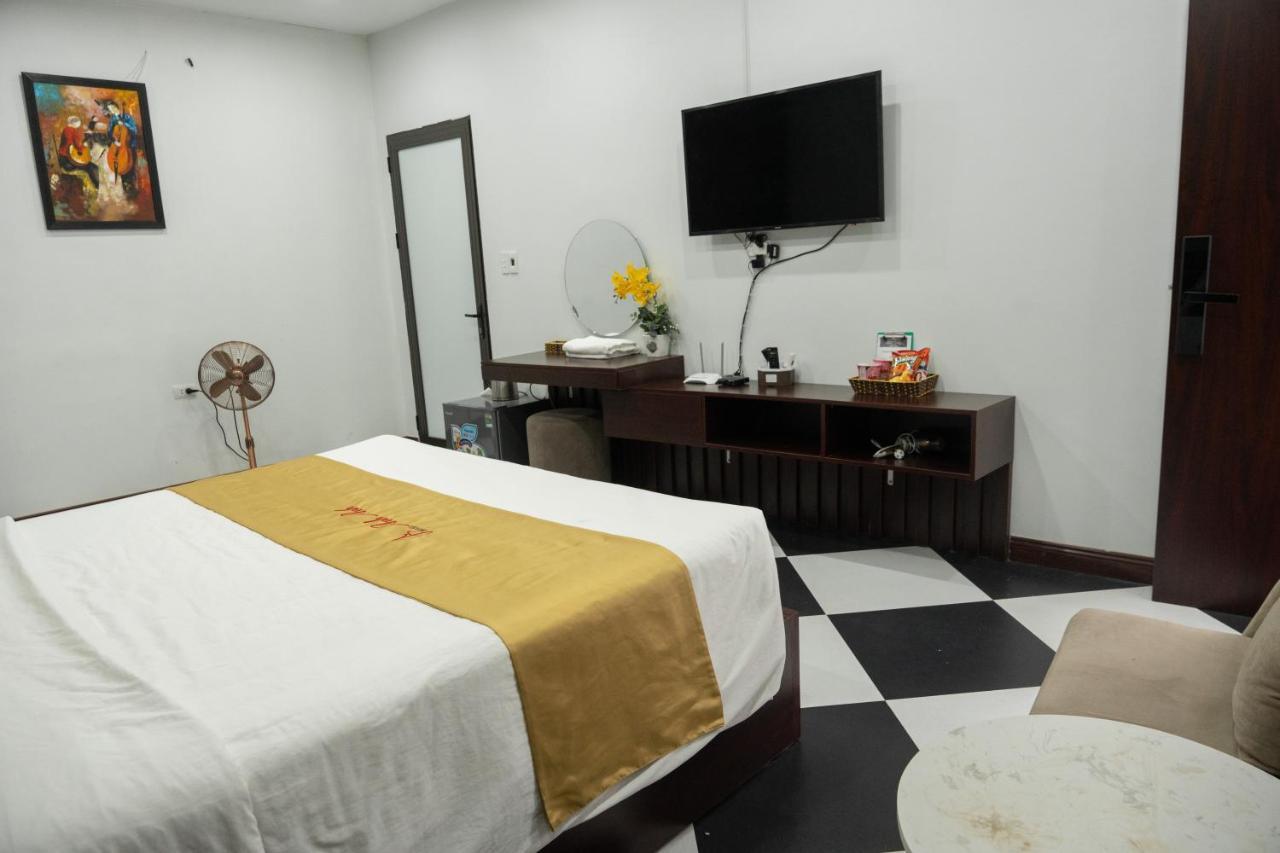 Anh Anh Luxury Hotel Tuyen Quang Esterno foto